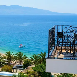 Szálloda Seawave, Saranda