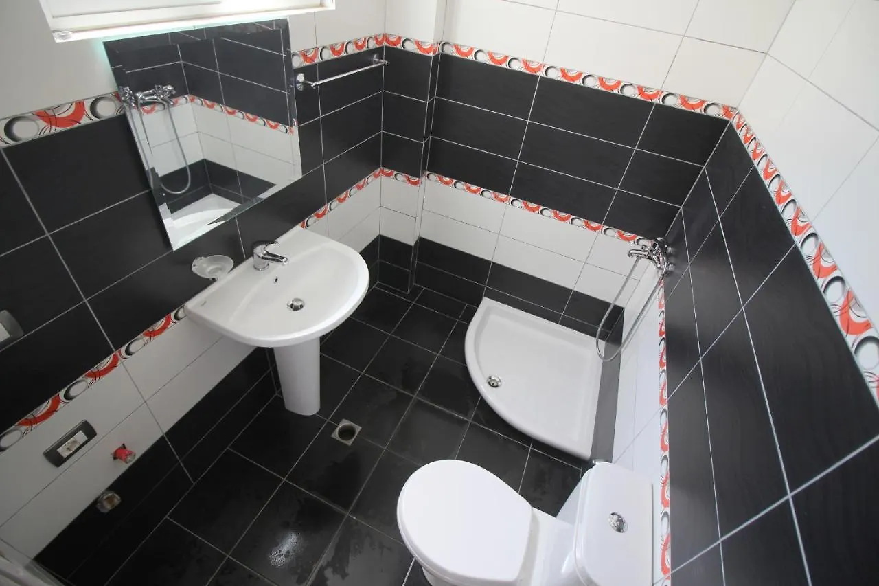 Eduart Apartments 2 Sarande