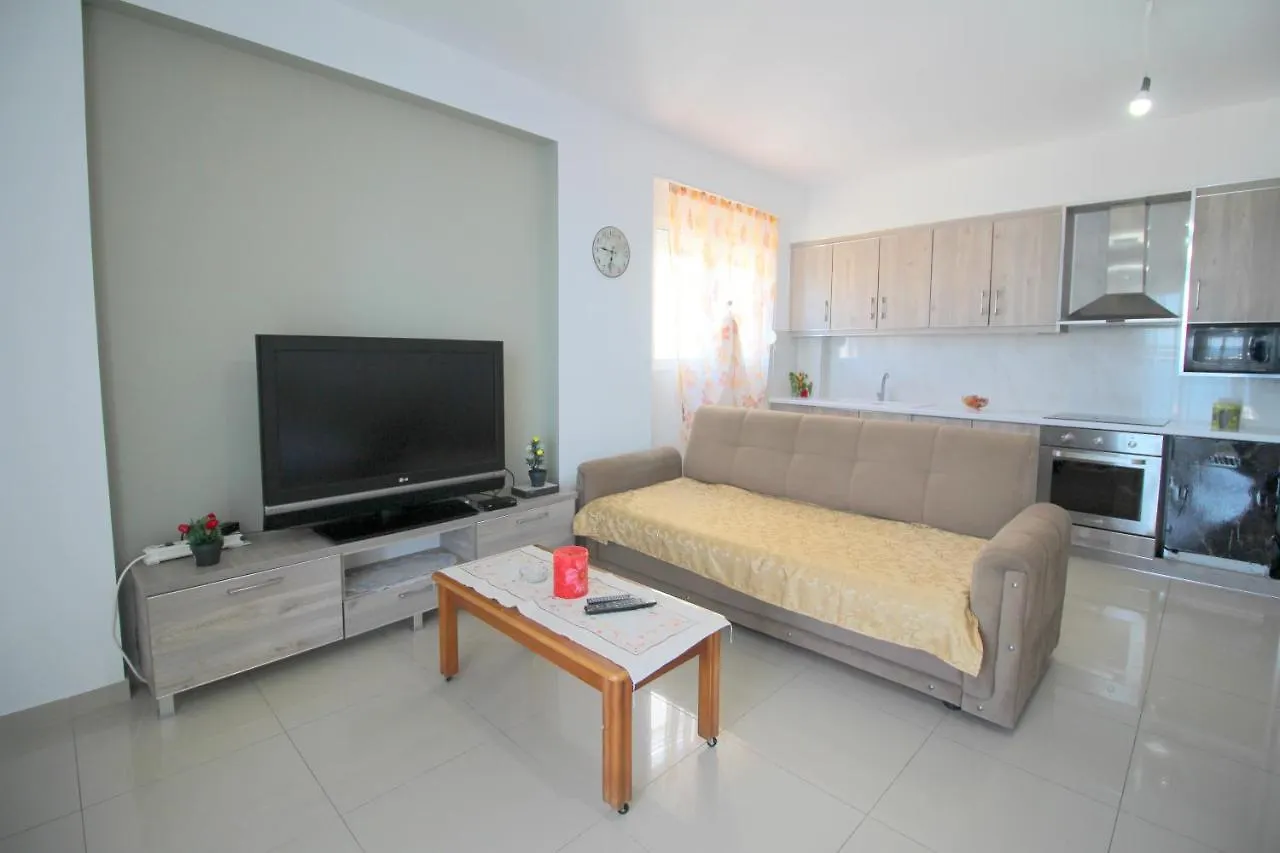 Eduart Apartments 2 Sarande 0*,